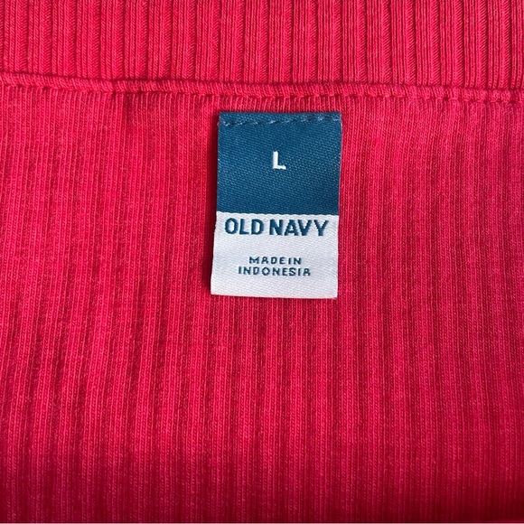 Off-Shoulder Ribbed Red Top - Picture 5 of 6